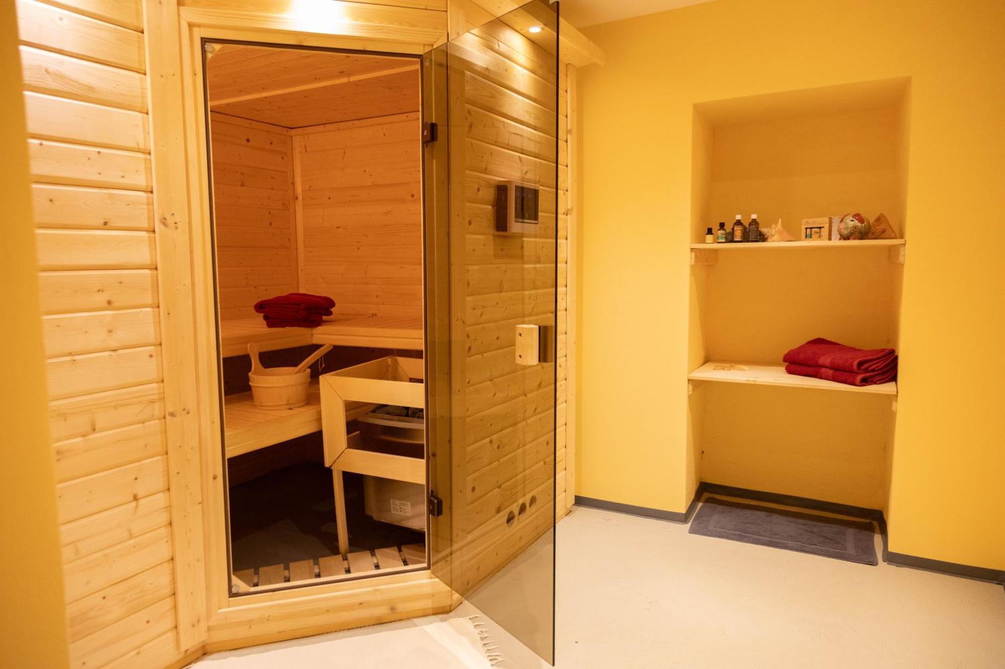 Moderne Ferienwohnung In Alter Villa Georgenthal  Buitenkant foto